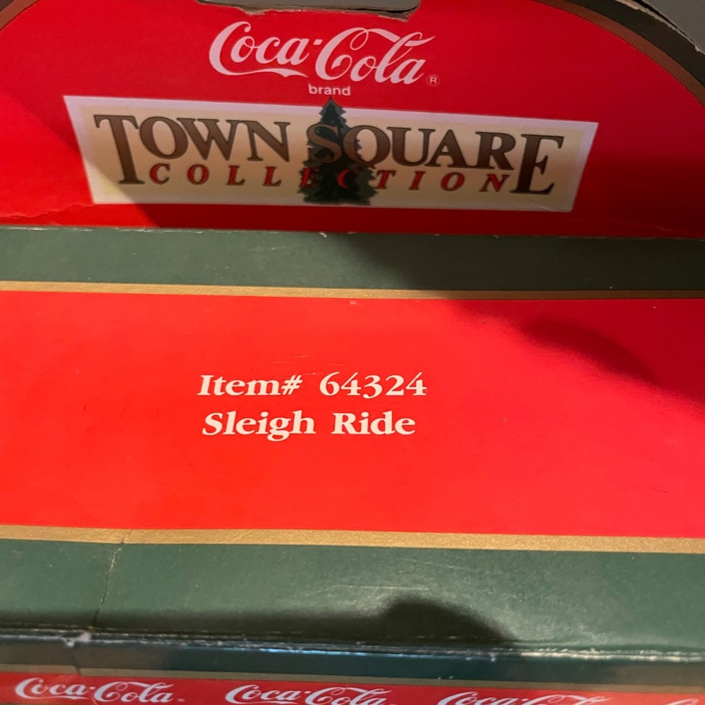 Coca-Cola Town Square Collection Sleigh Ride 1994 Figurine w/ Box Horse & Sleigh - Picture 5 of 7